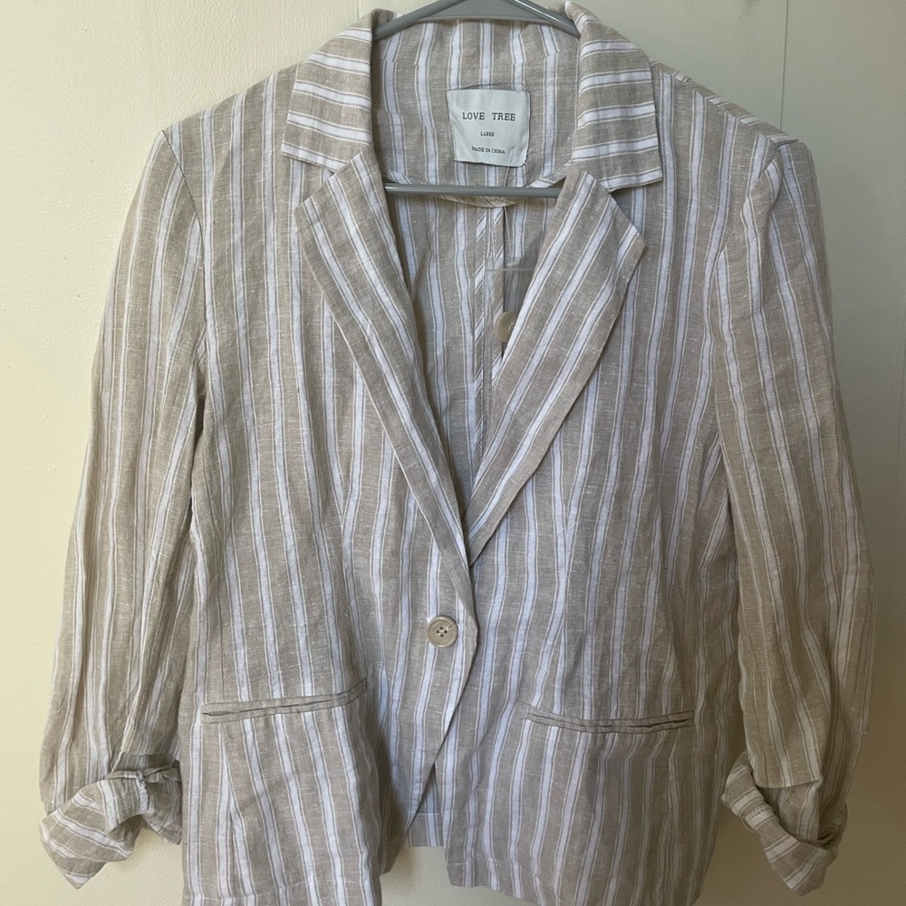 Tan/White Blazer - Size L (fits like a M)